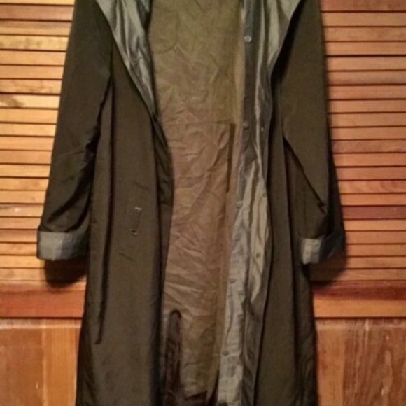 Brown gallery trench - Picture 3 of 5